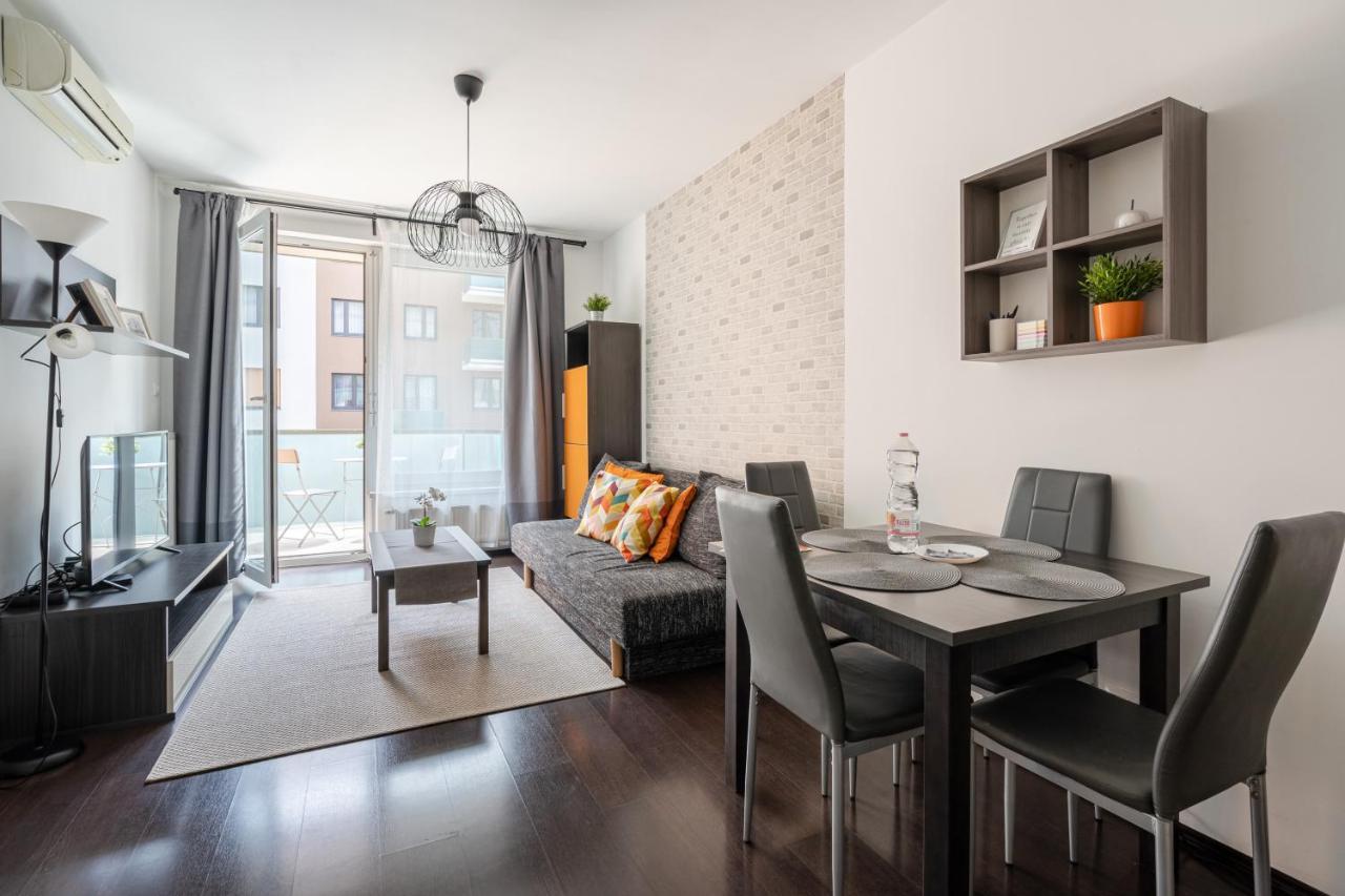 City Center Corvin Suite Apartment Budapest Luaran gambar